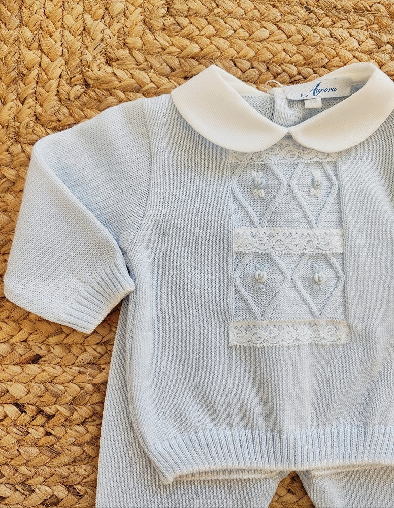 Completo due pezzi + cappellino + scarpine in filo di cotone Aurora