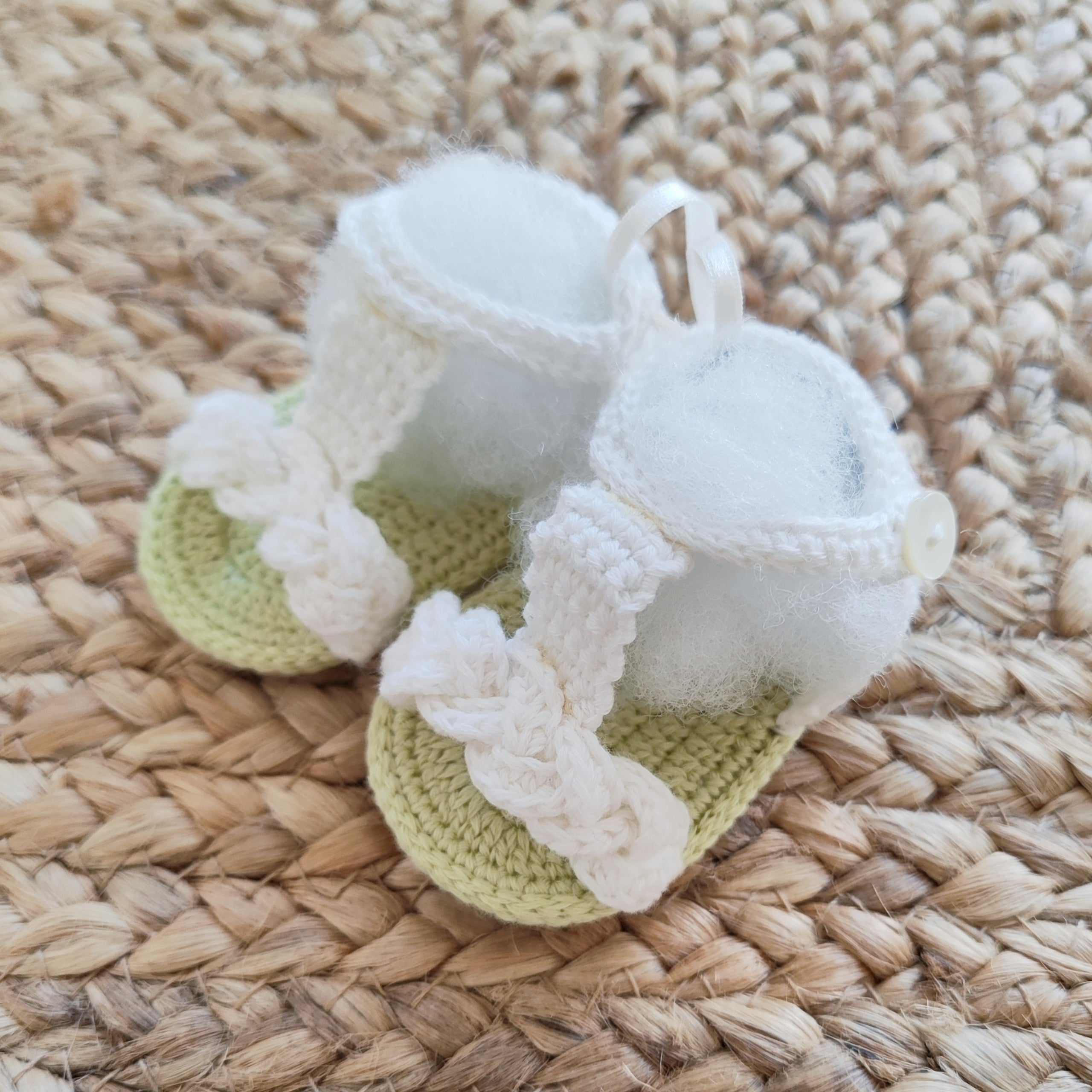 Completo+ bavetta + cappellino + scarpette in filo di cotone Jolie Juliet