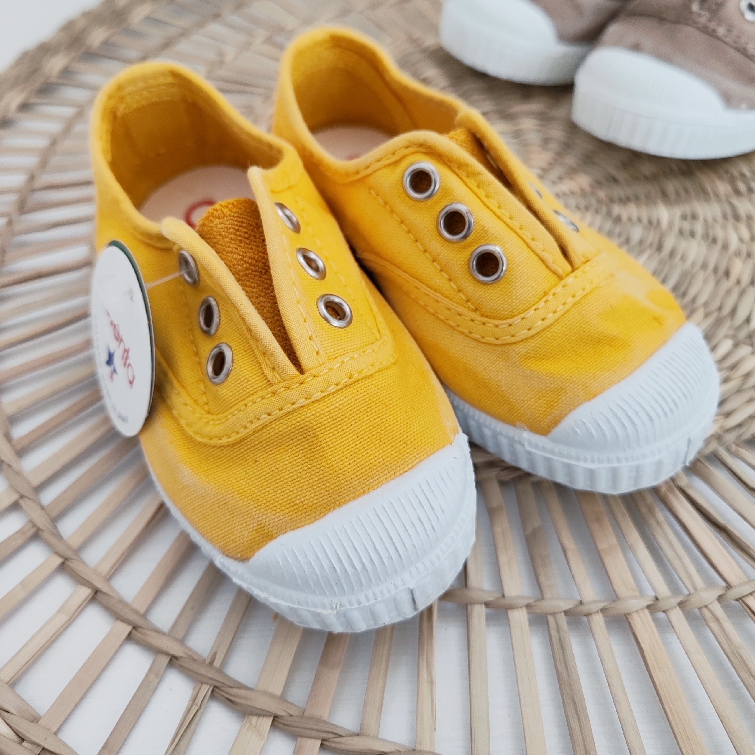 Scarpe in tela Cienta