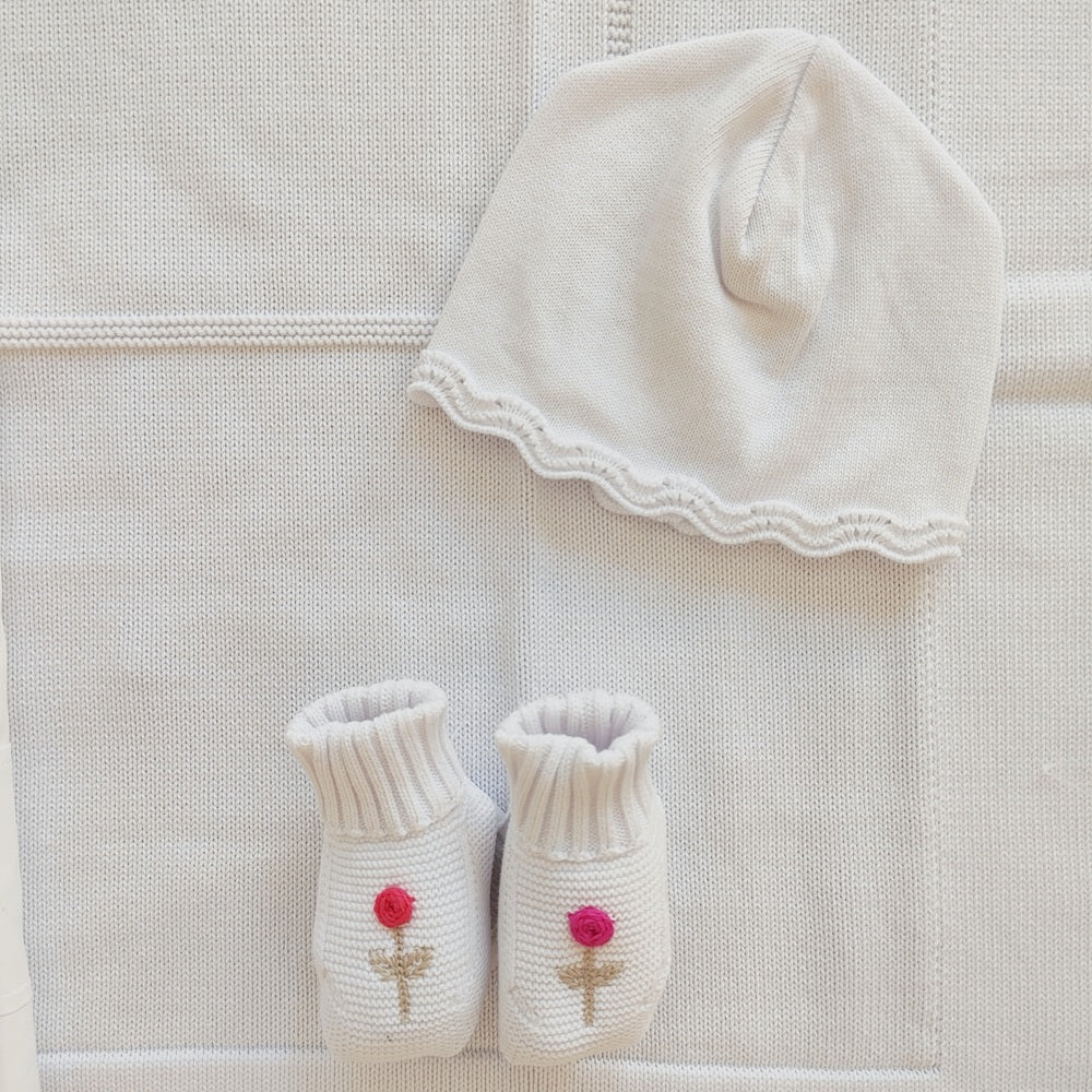 Copertina \ Set Cappello, Tutina e Scarpine\ Lenzuolo Le Coconnè