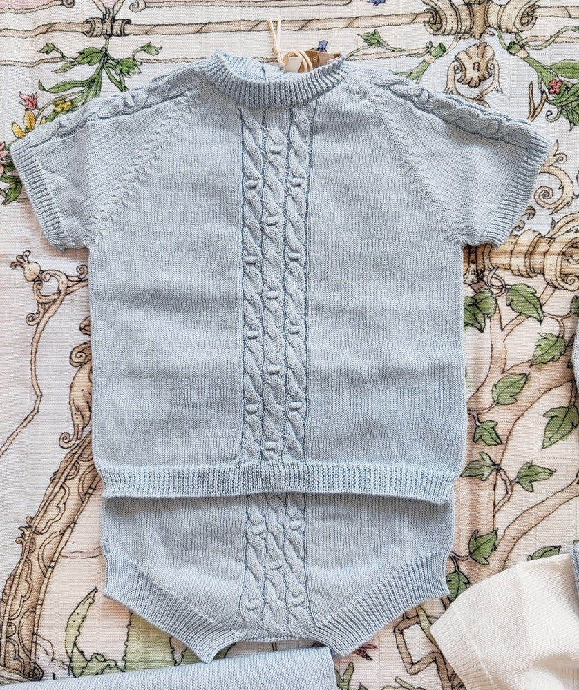 Copertina \ Salopette \ Doudou \ Completo due pezzi \ Calzini \ Cappellino in filo Wedoble