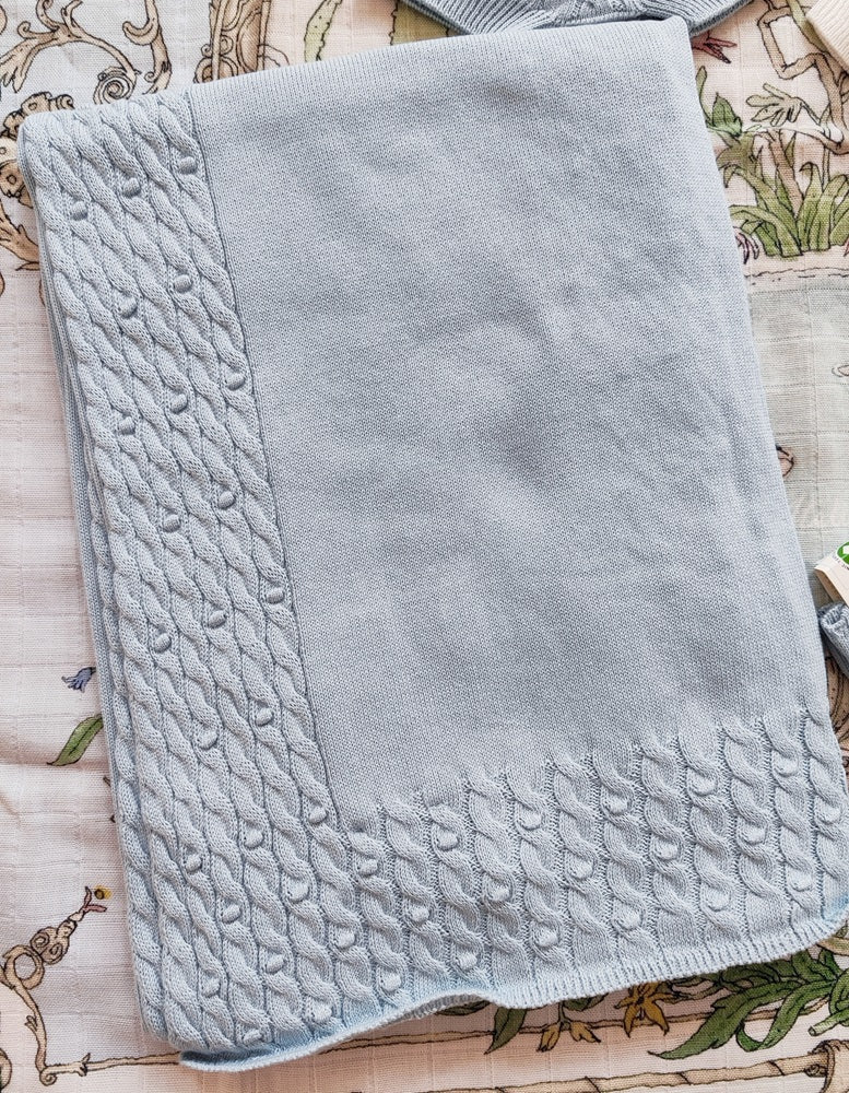 Copertina \ Salopette \ Doudou \ Completo due pezzi \ Calzini \ Cappellino in filo Wedoble