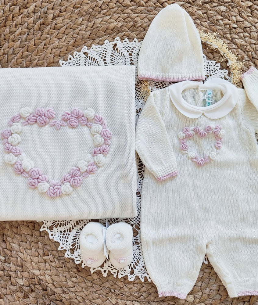 Tutina + cappellino + scarpine + copertina Bebè di Almy