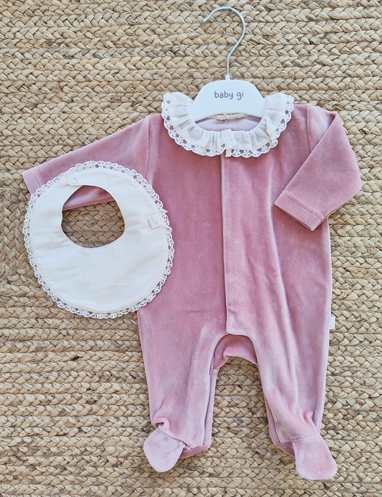 Tutina in ciniglia + Bavetta Baby Gi