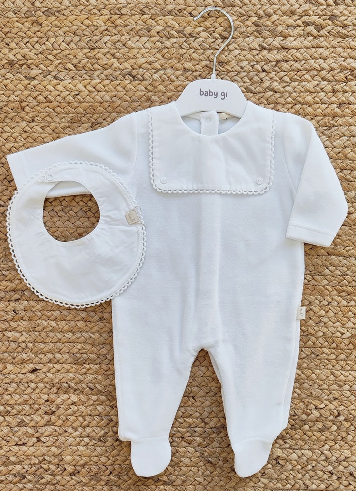 Tutina in ciniglia + Bavetta Baby Gi