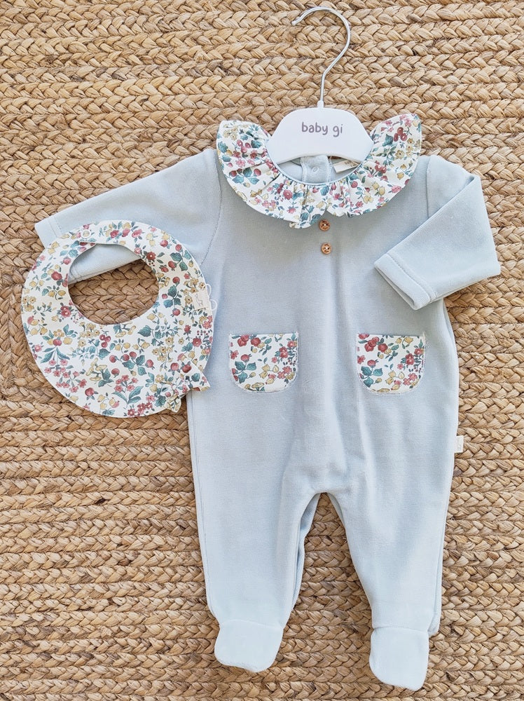 Tutina in ciniglia + Bavetta Baby Gi