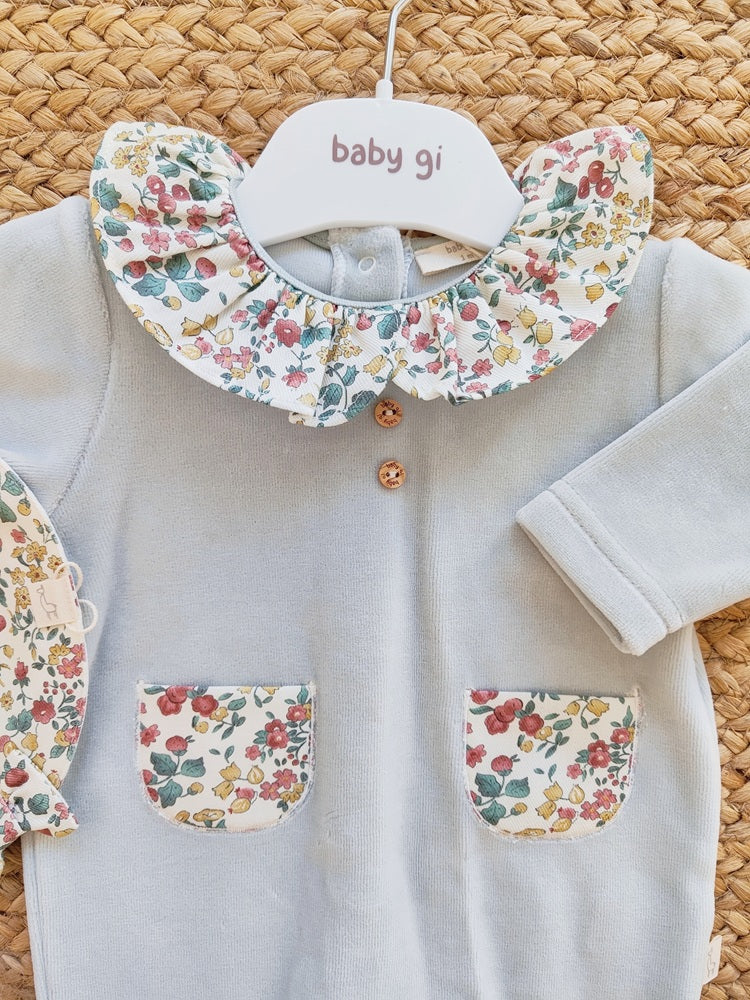 Tutina in ciniglia + Bavetta Baby Gi
