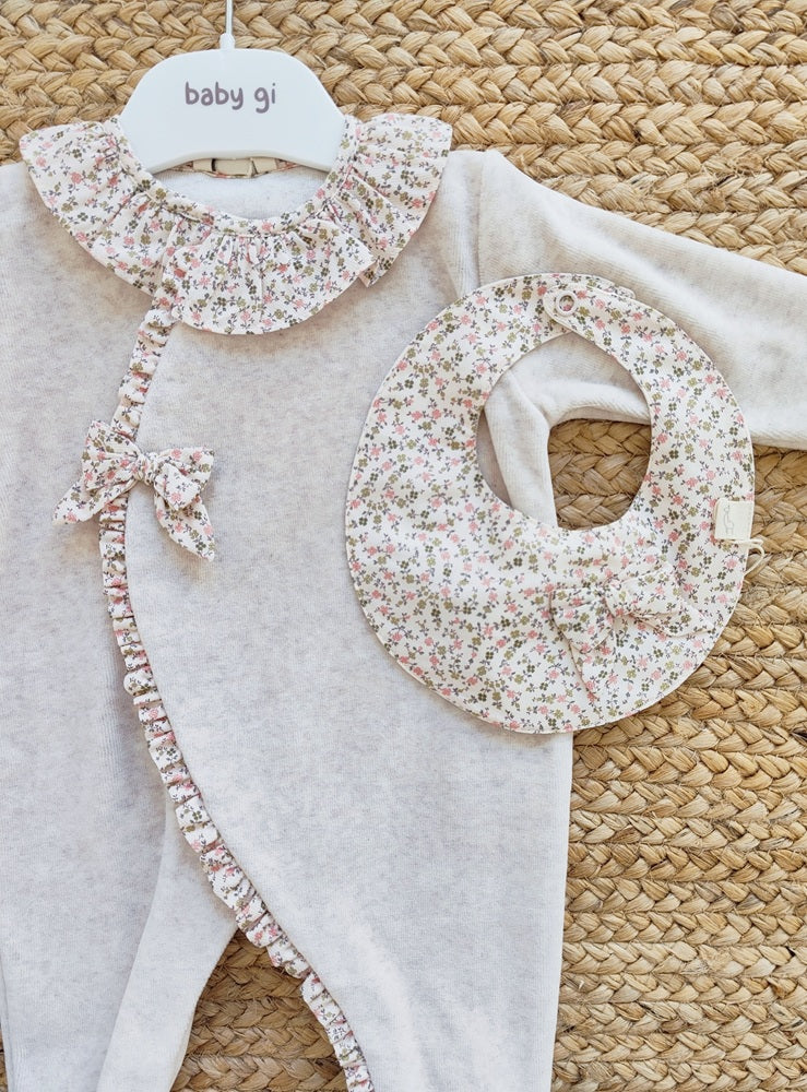 Tutina in ciniglia + Bavetta Baby Gi