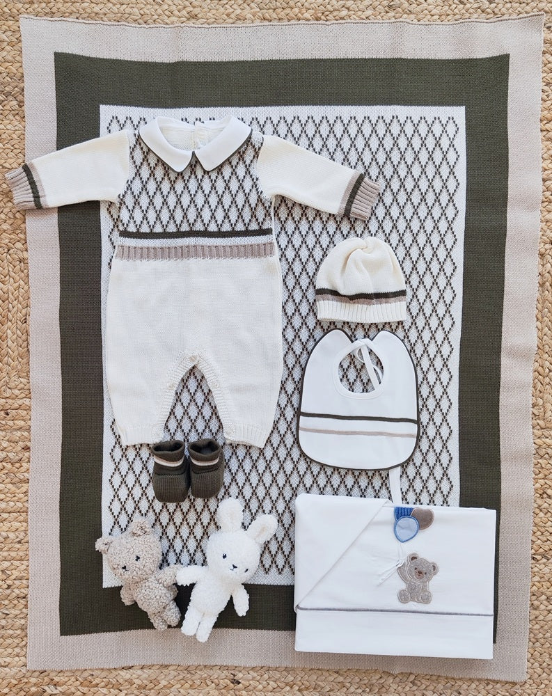 Set Tutina, Bavetta, Cappellino, Scarpine + Lenzuolino, Copertina  La Sartoria dei Piccoli