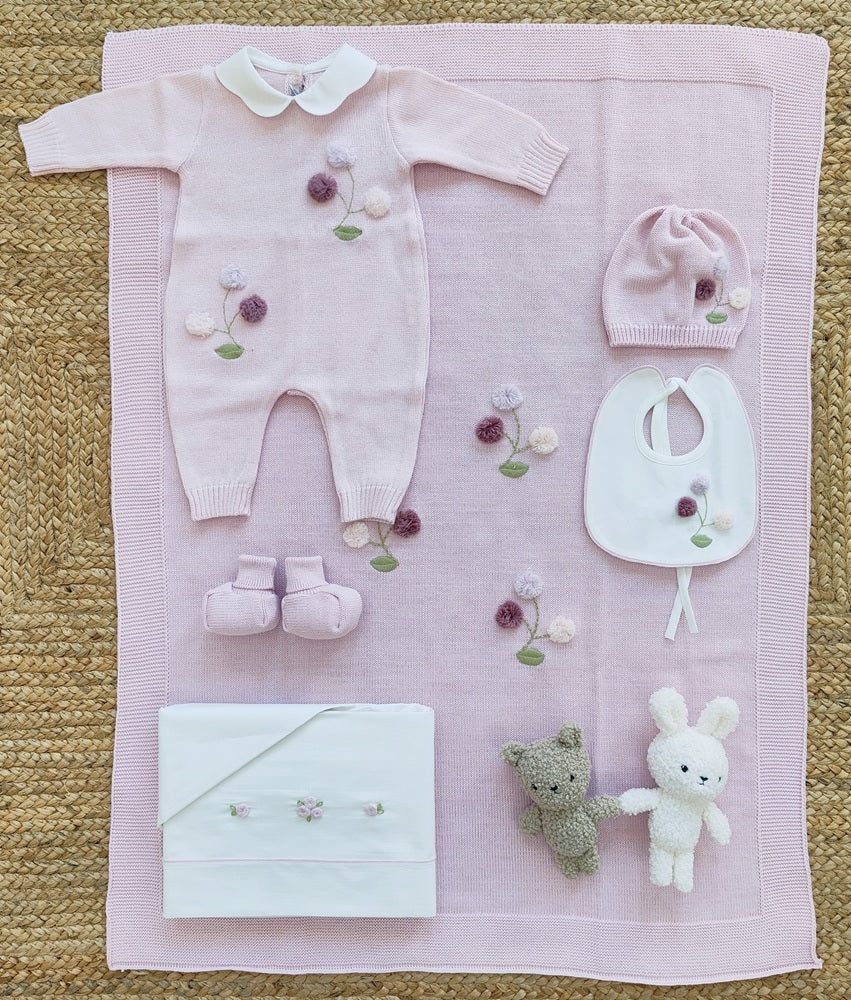 Set Tutina, Cappellino, Bavetta, Scarpine + Lenzuolino, Copertina  La Sartoria dei Piccoli